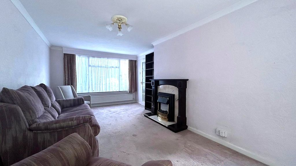 Property photo 2 of 13 Picture No. 03