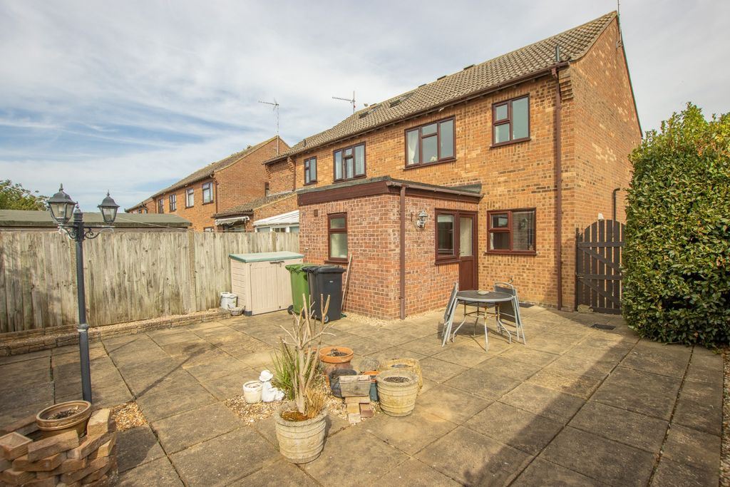 Property photo 2 of 22 5379812