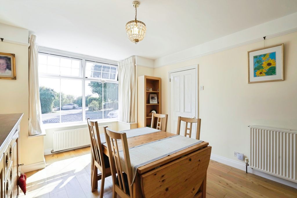 Property photo 3 of 25 Pbox-Img.Jpg
