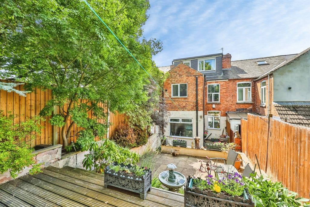 Property photo 2 of 19