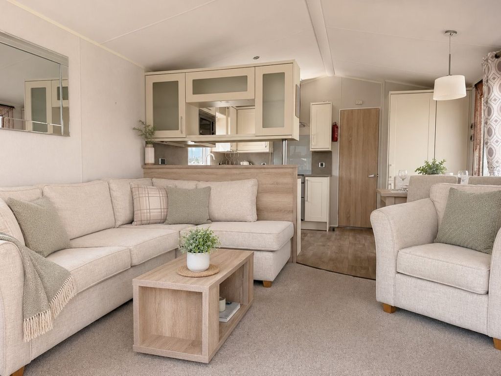 Property photo 1 of 7 Willerby Aspen 2017 Car0058444 144753315.Jpeg