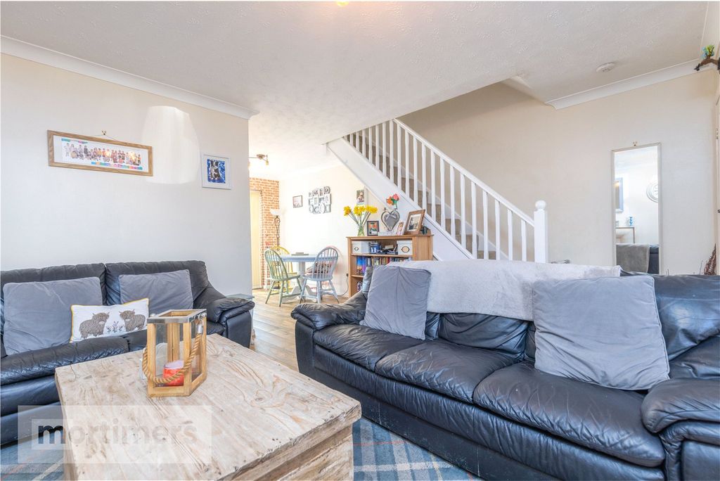 Property photo 2 of 23 Living Room