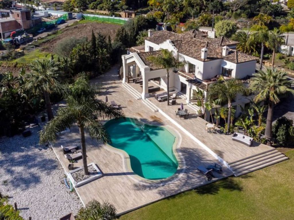 Property photo 1 of 10