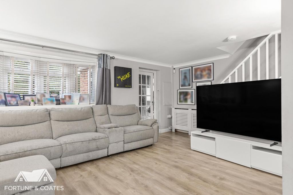Property photo 3 of 22 Greatleylands_19.Jpg