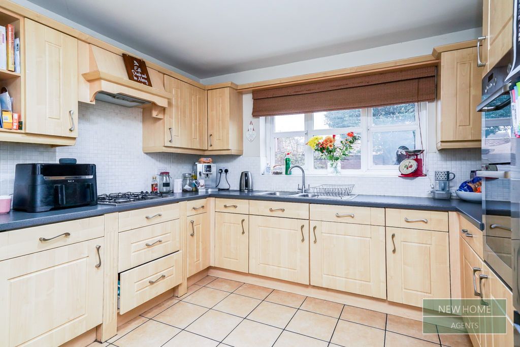 Property photo 3 of 19 Photo 18