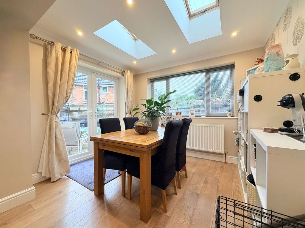 Property photo 3 of 25