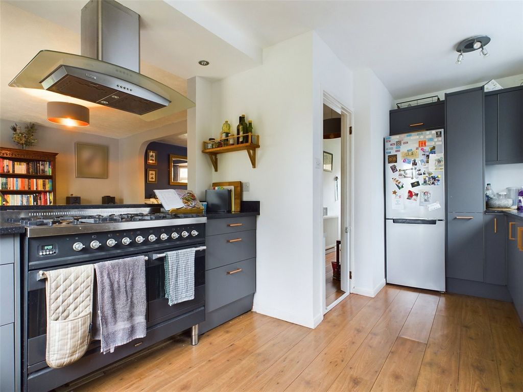 Property photo 1 of 19 Kitchen