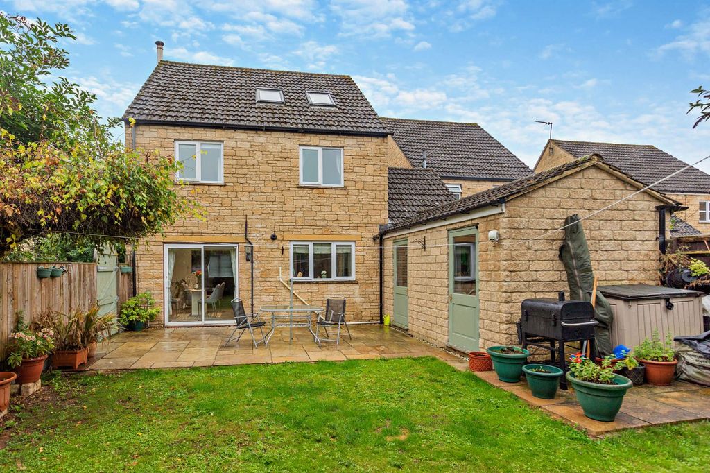 Property photo 3 of 17 Picture No. 14