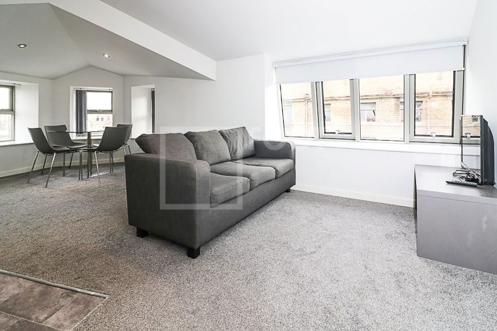 Property photo 1 of 34