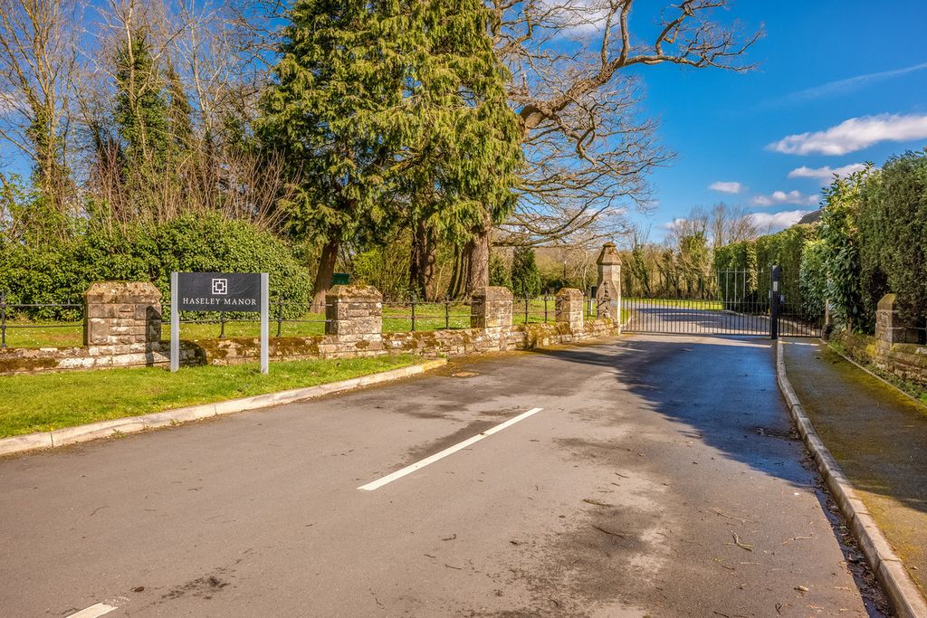 Additional image 38 of 2 bed flat for saleBirmingham Road Hatton Warwick, Warwickshire CV35