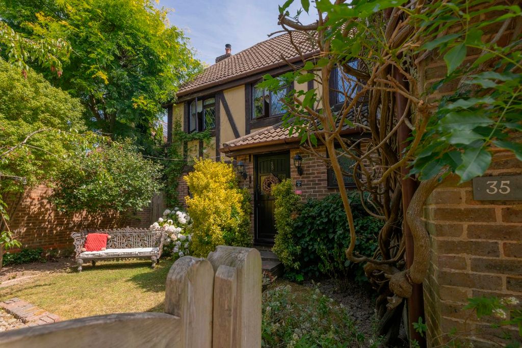 Property photo 3 of 29