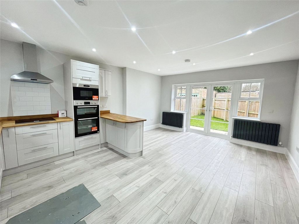 Property photo 2 of 12 Picture No. 09
