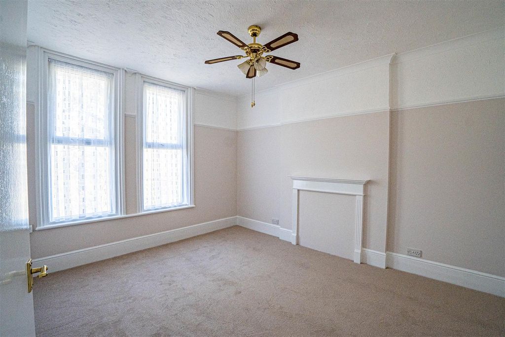 Property photo 2 of 17 Dsc05793.Jpg