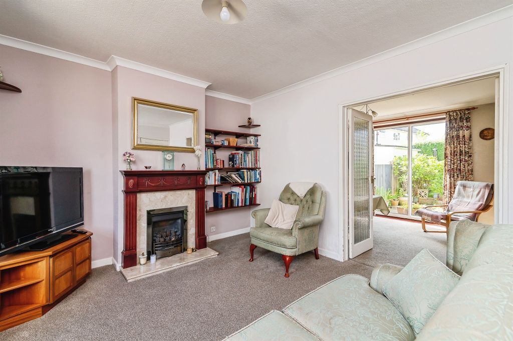 Property photo 2 of 20