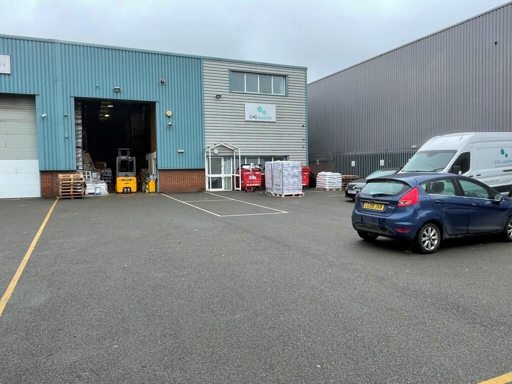 Property photo 1 of 3