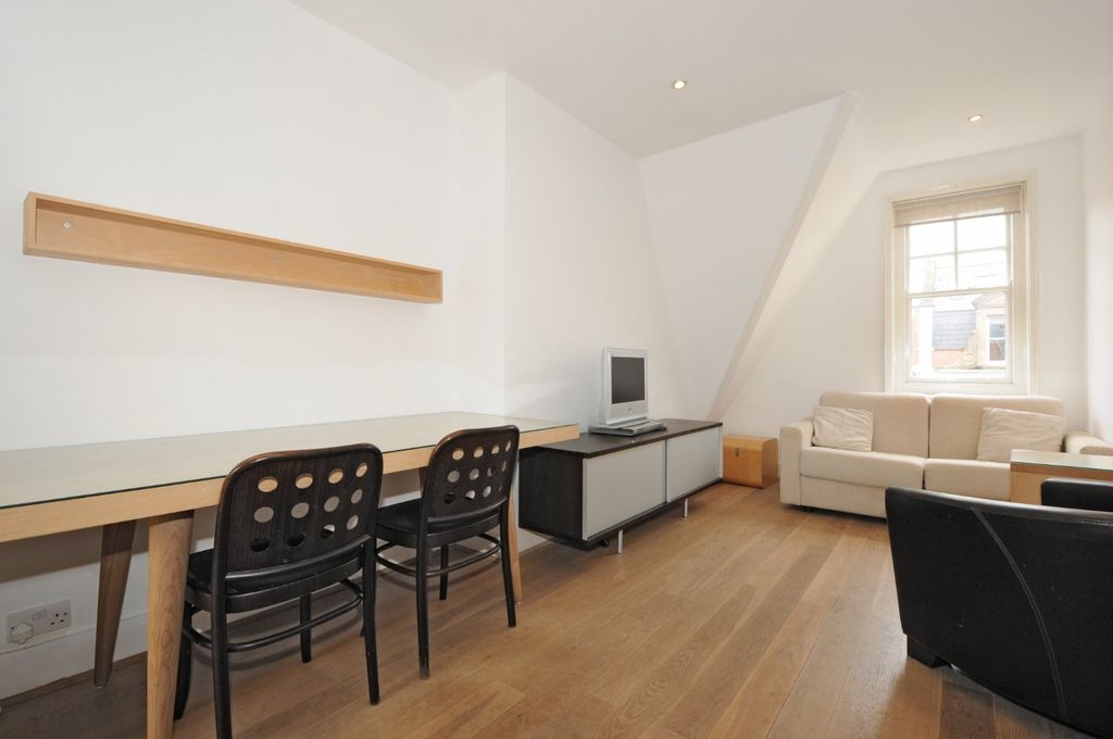 Property photo 2 of 6 Living Room