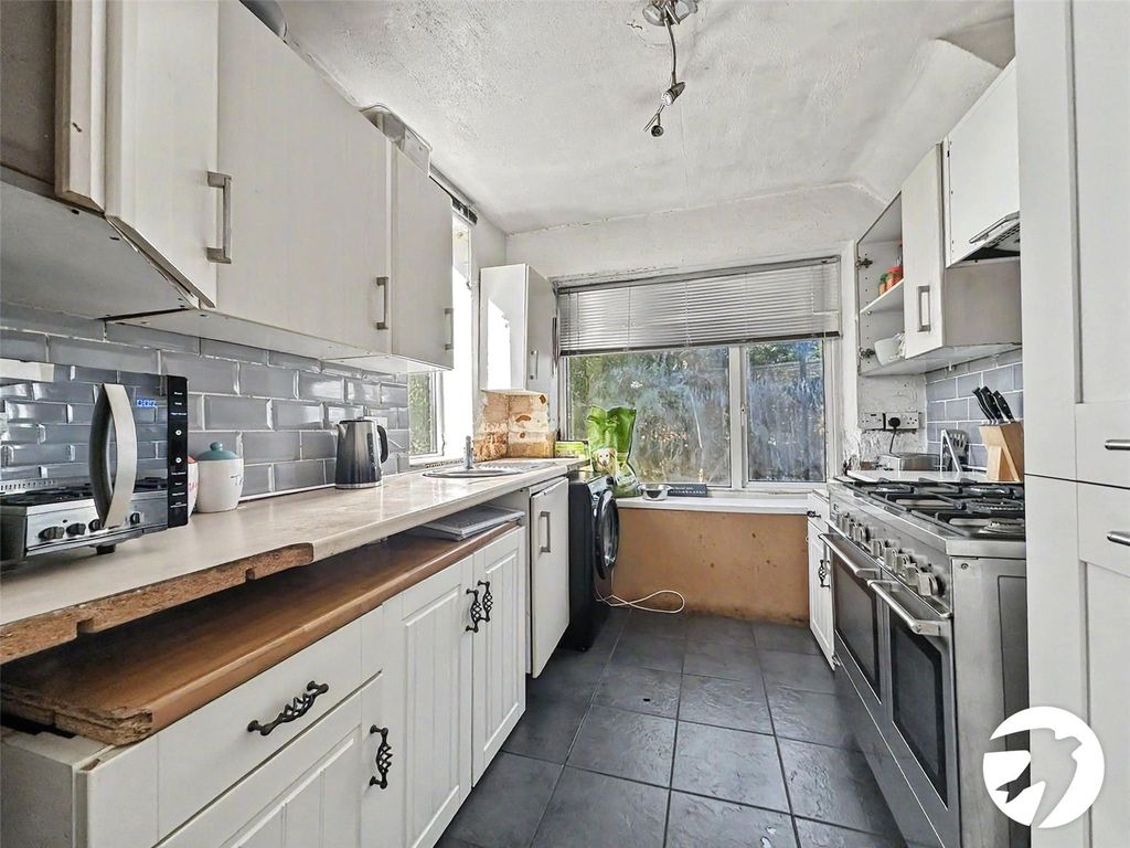 Property photo 3 of 13 Kitchen