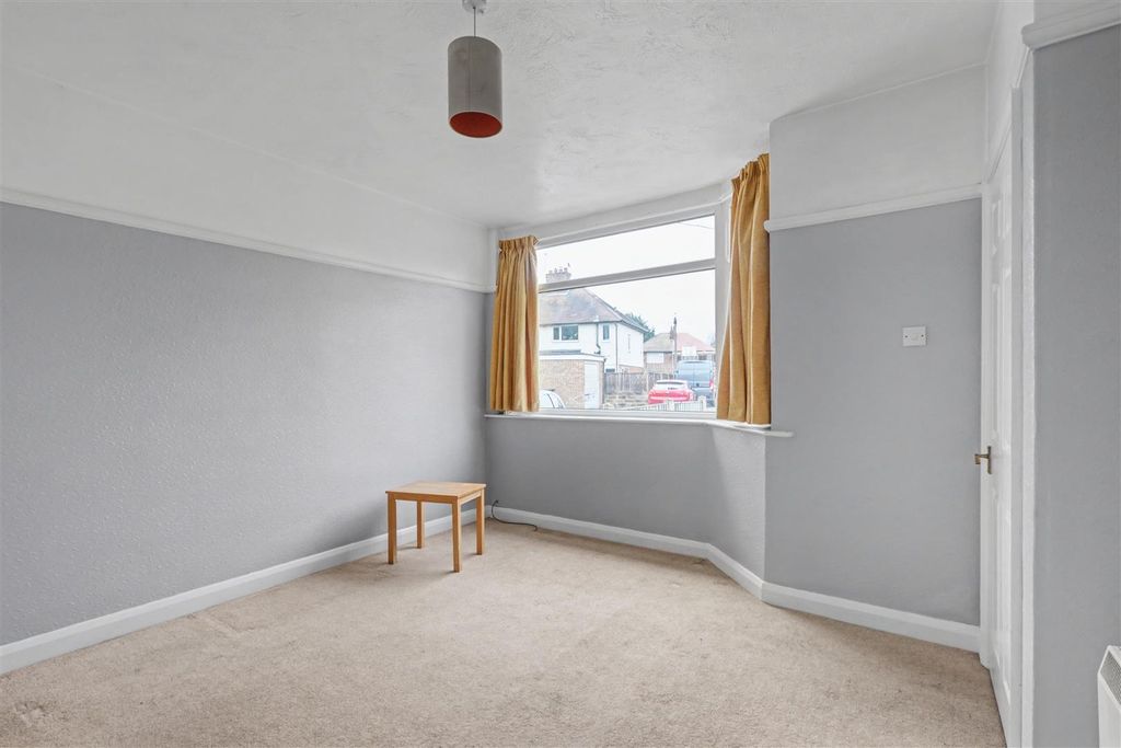 Property photo 2 of 15 Lounge_1.Jpeg