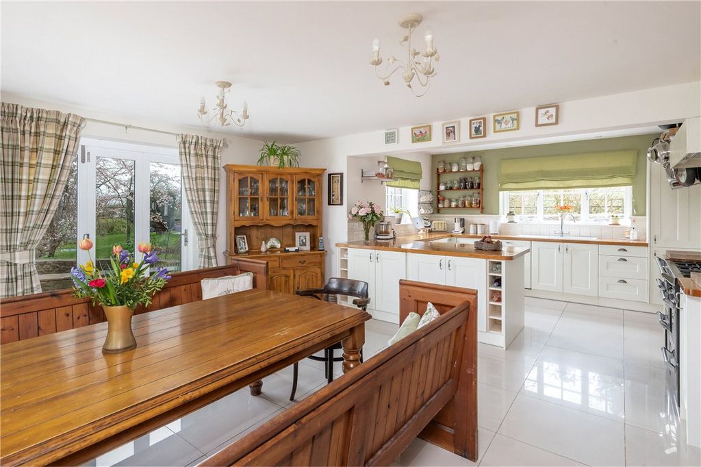 Property photo 2 of 19 Picture No. 03