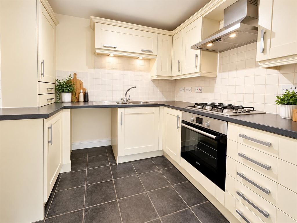 Property photo 3 of 11 4.Png