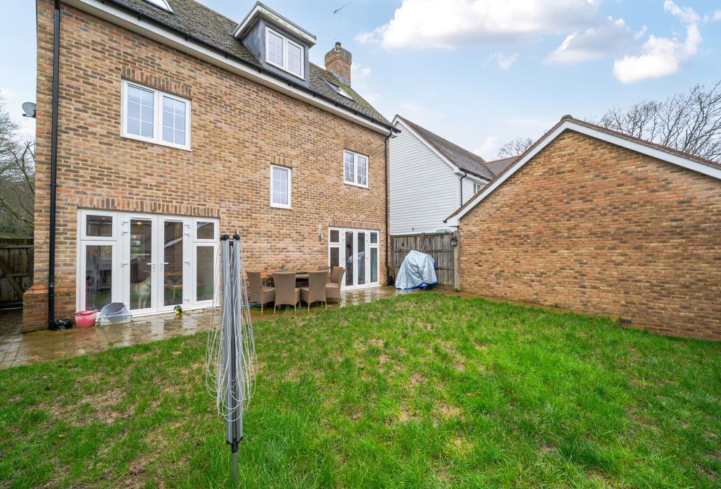 Property photo 3 of 19 1408381-14-698De5...