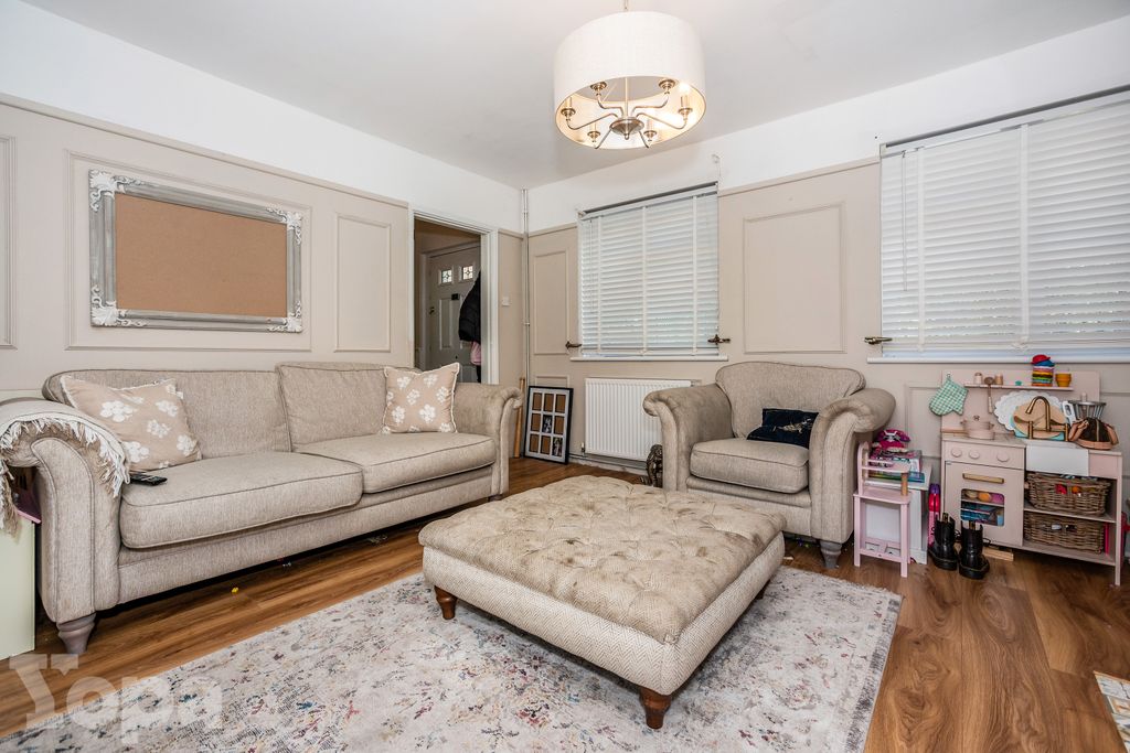 Property photo 2 of 19 Photo #2