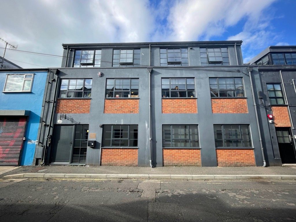 Property photo 1 of 5 Photo 5