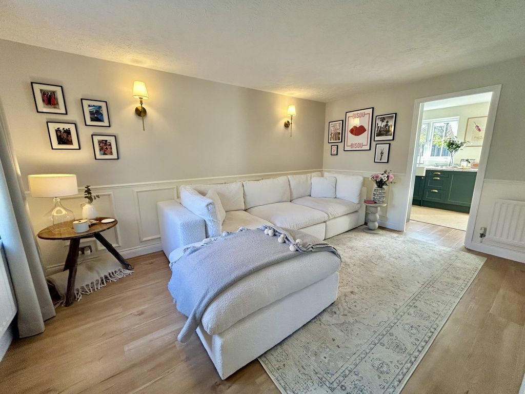 Property photo 3 of 13 Picture No. 02