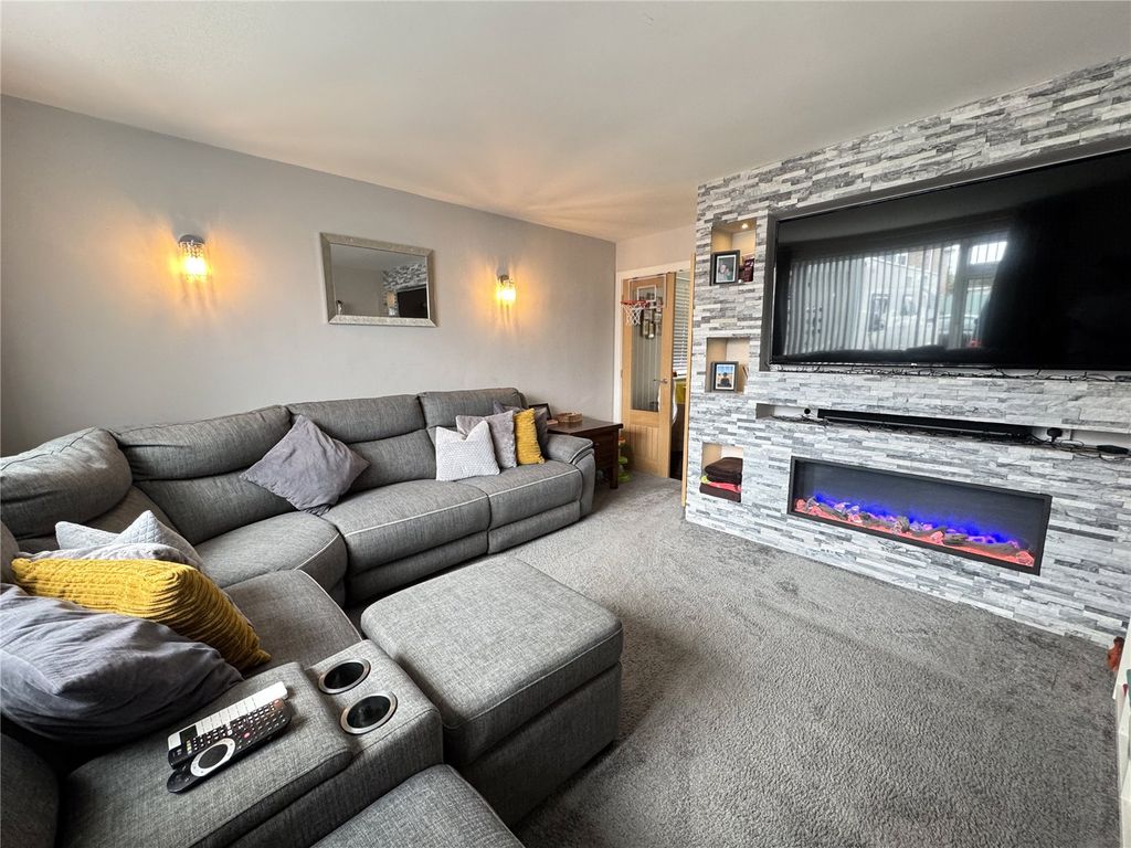 Property photo 3 of 16 Picture No. 09