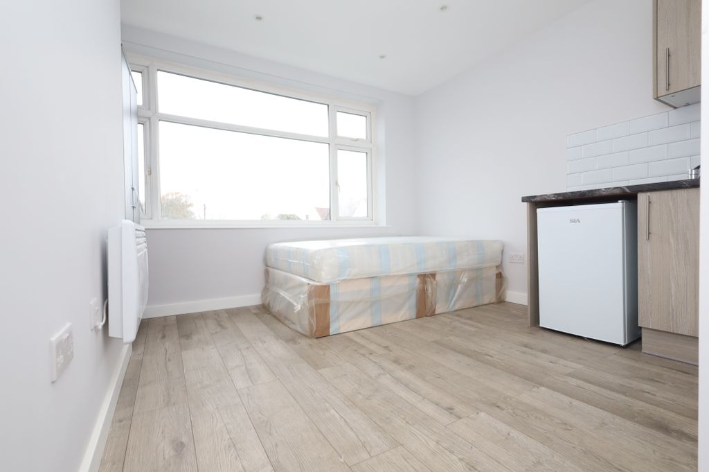 Property photo 1 of 3