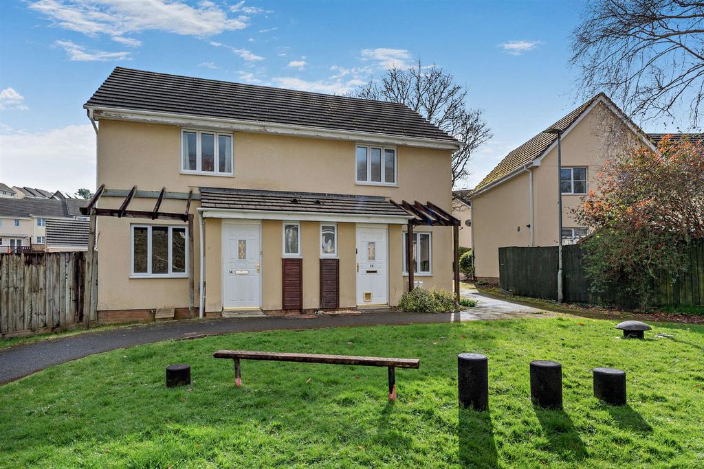 Property photo 1 of 17 8681383-Exterior01-800.Jpg