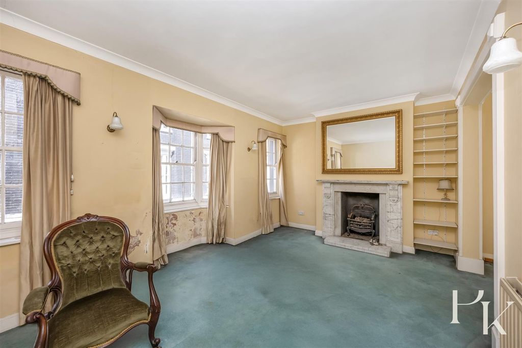 Property photo 3 of 19