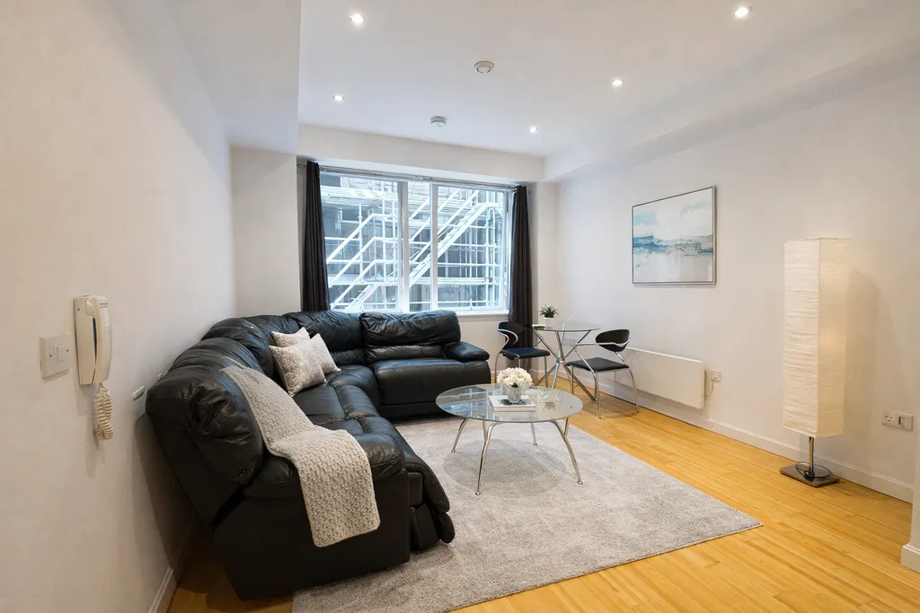 Apartment in Manchester, Northern Quarter, City Centre - View 6