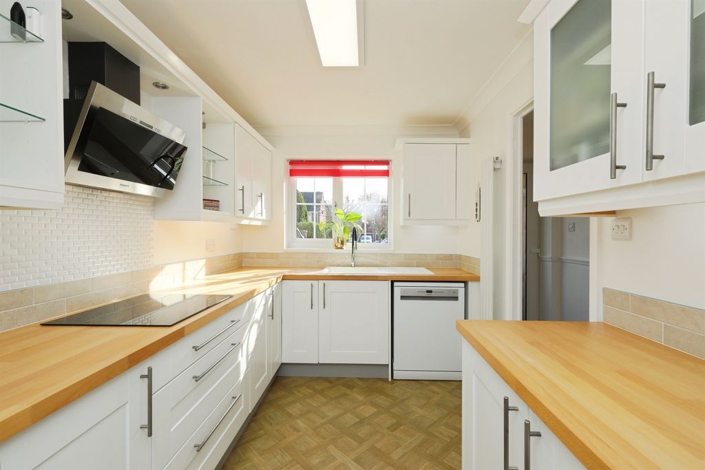 Property photo 3 of 17