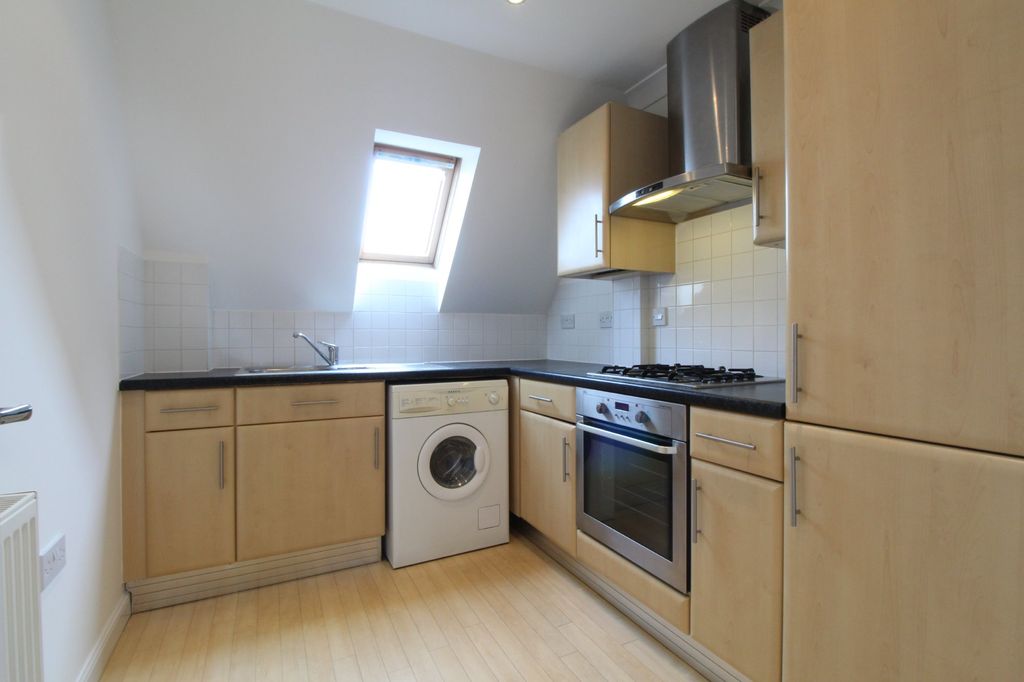 Property photo 2 of 14 Kitchen