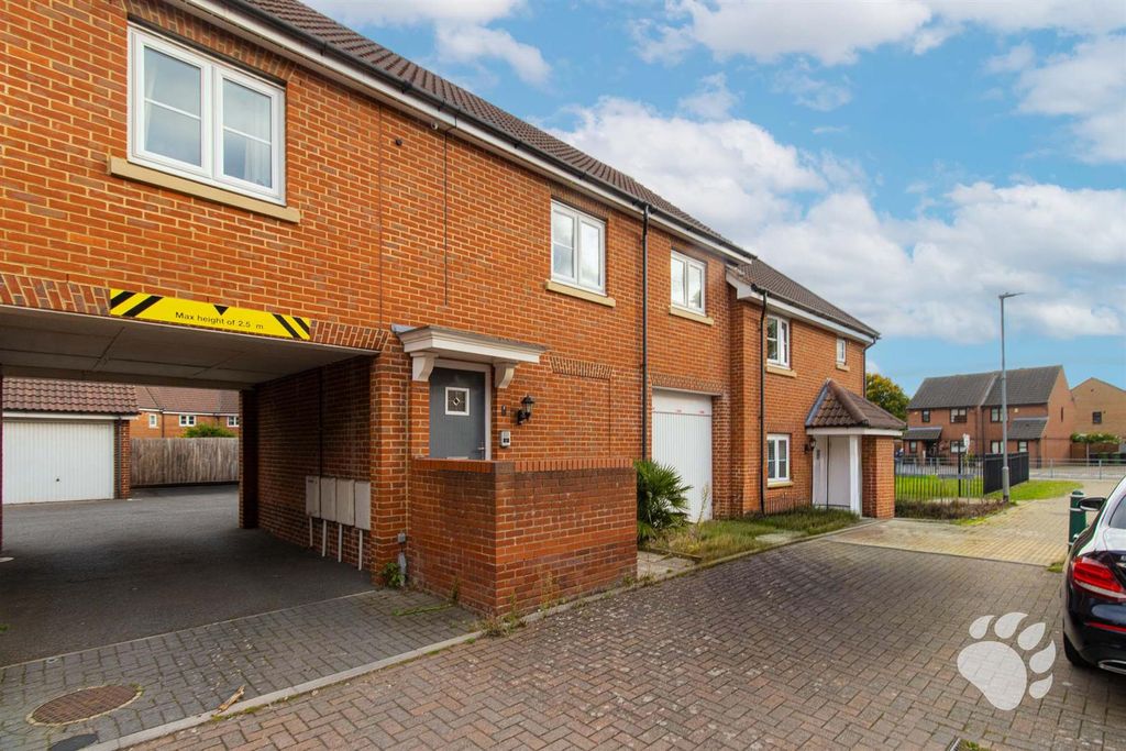 Property photo 1 of 22 Front