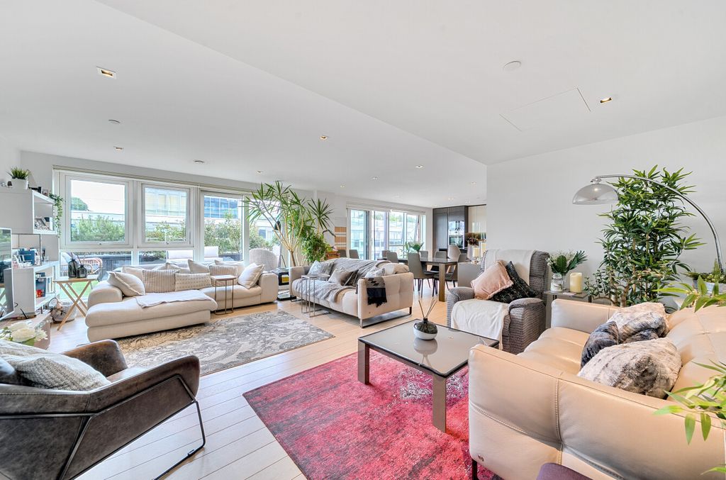 Property photo 1 of 29 1350315-11-68c9Dd...