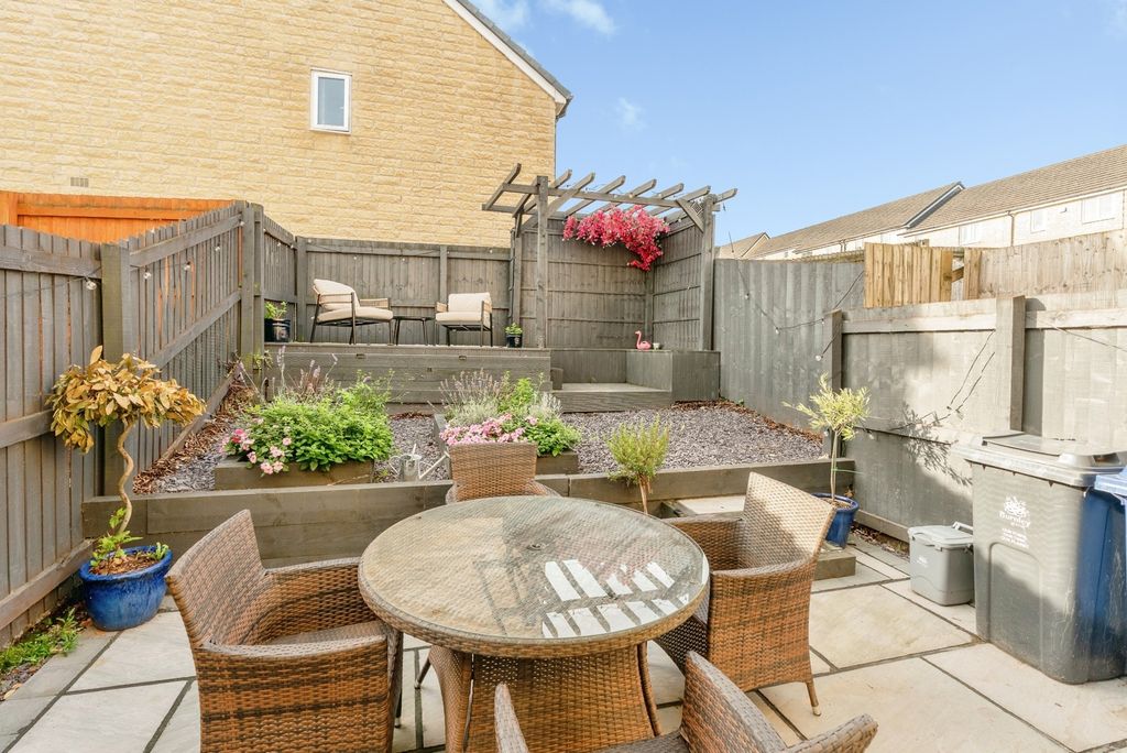 Property photo 2 of 23 Pbox-Img.Jpg