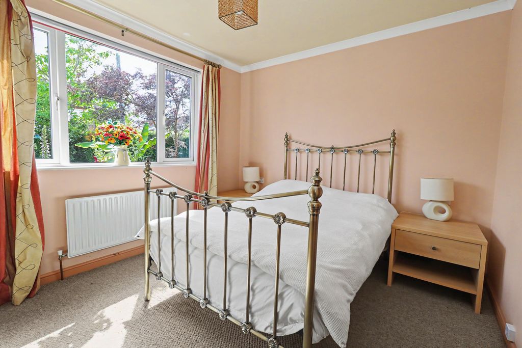 Property photo 3 of 31 Img_2181