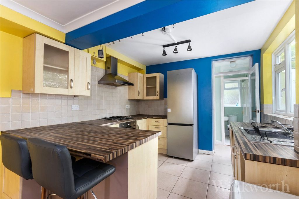 Property photo 1 of 8 Picture No. 04