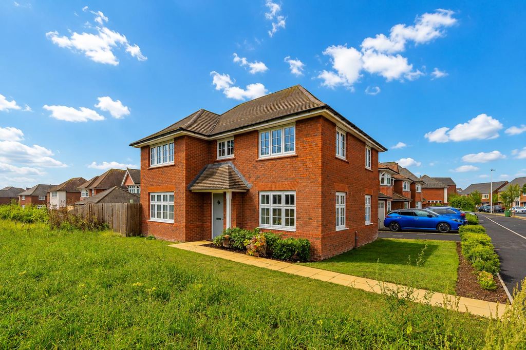 Property photo 1 of 20 A7Cbaa58-F8A9-442A-B62F-78900Bb3F0Be.Png