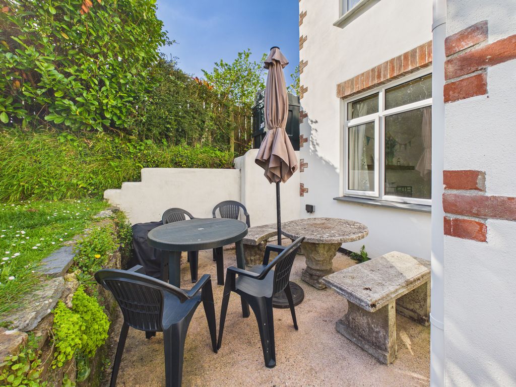 Property photo 3 of 19