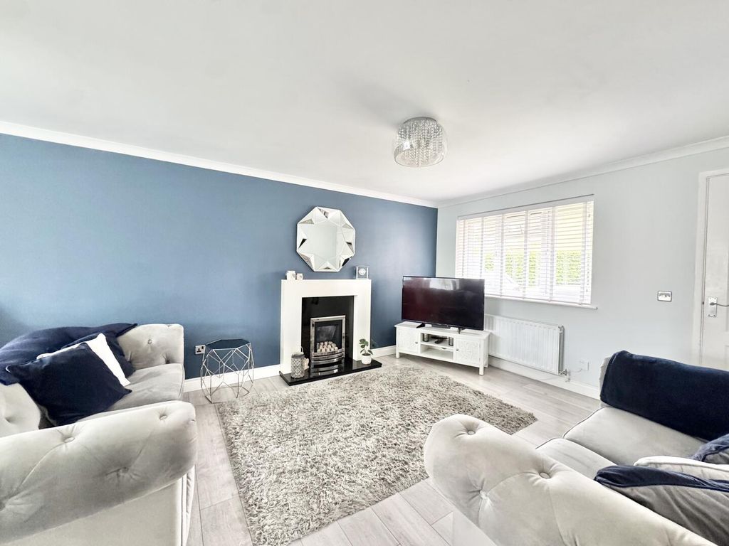 Property photo 3 of 16 Living Area