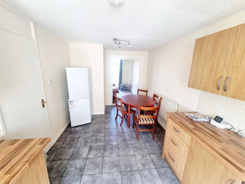 Property photo 3 of 13 Kitchen Diner