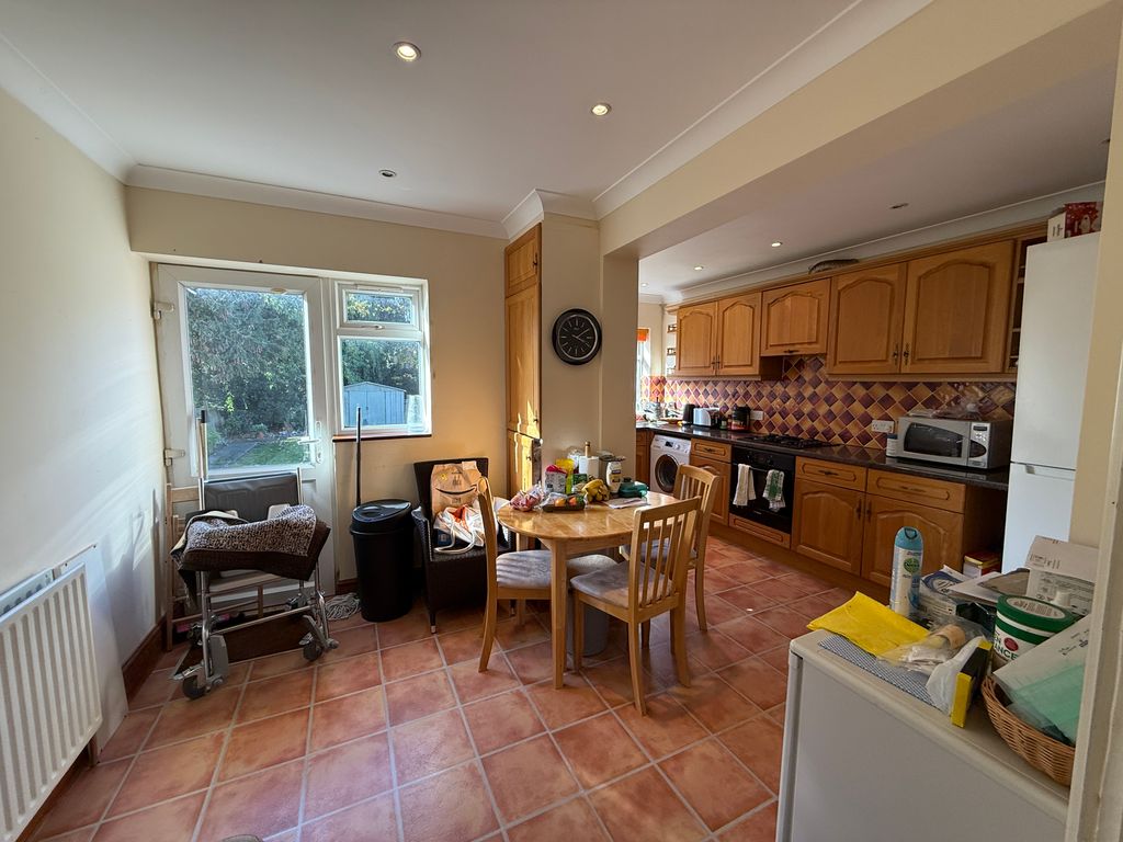 Property photo 2 of 14 Dining Area