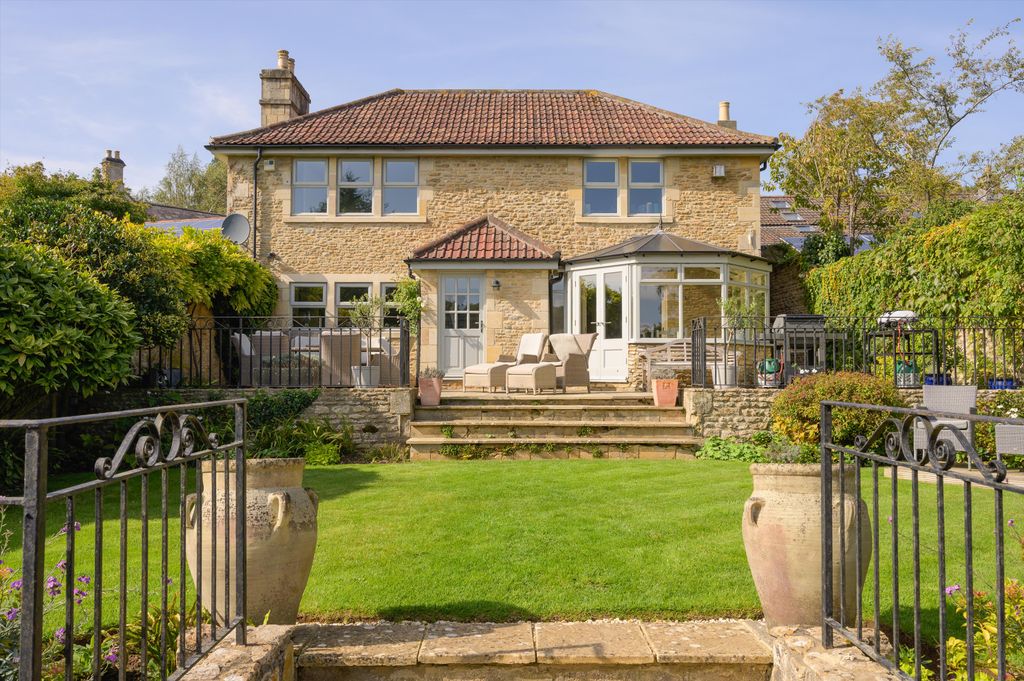 Property photo 1 of 21 Image