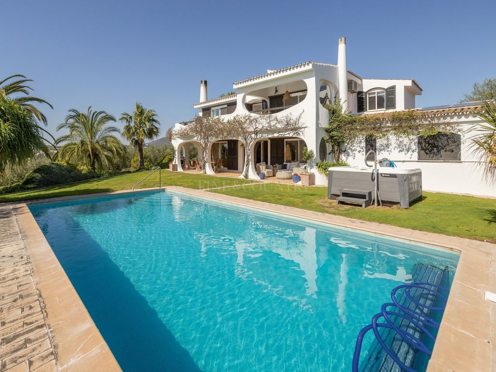 Property photo 1 of 30