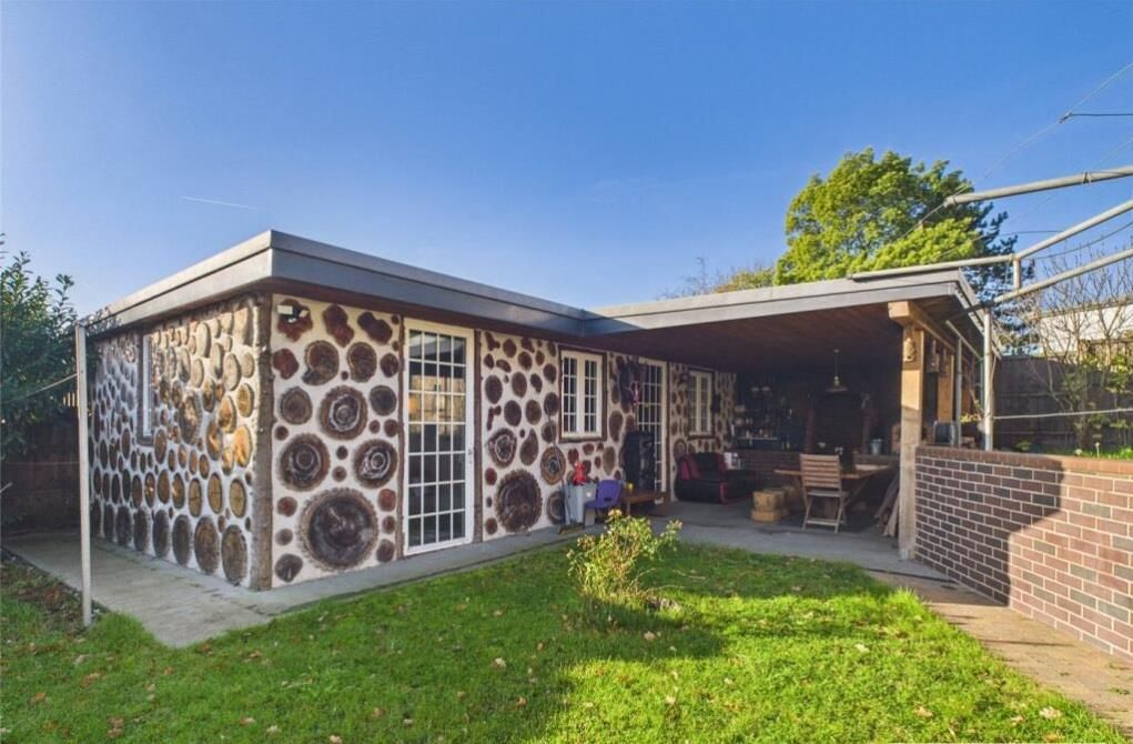 Property photo 3 of 13