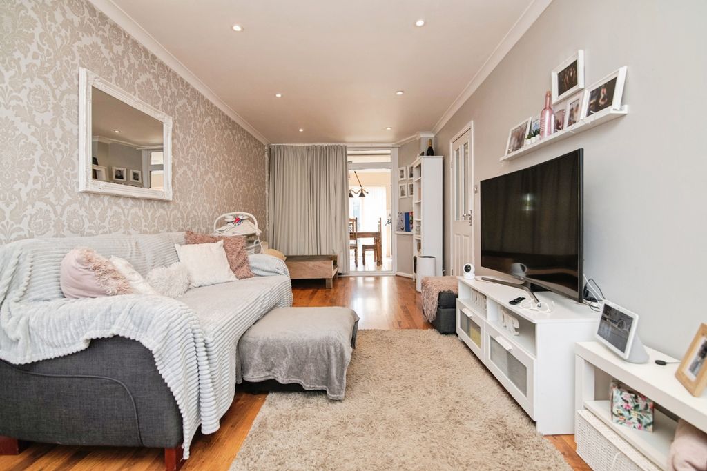 Property photo 2 of 22 Pbox-Img.Jpg