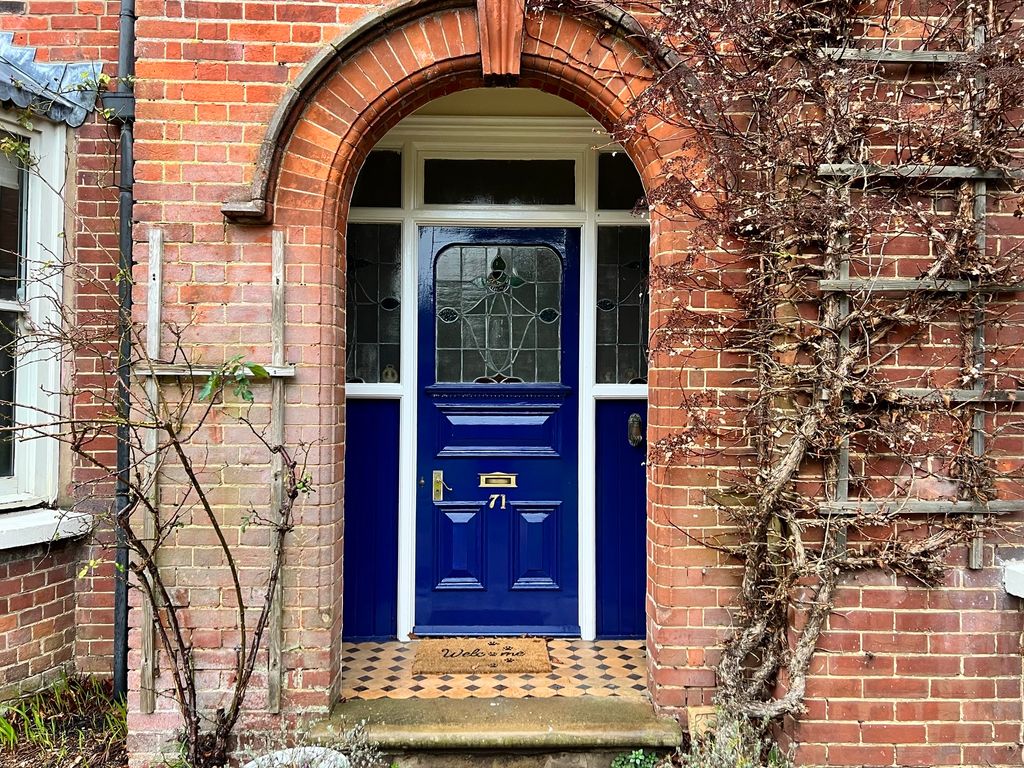 Property photo 3 of 23